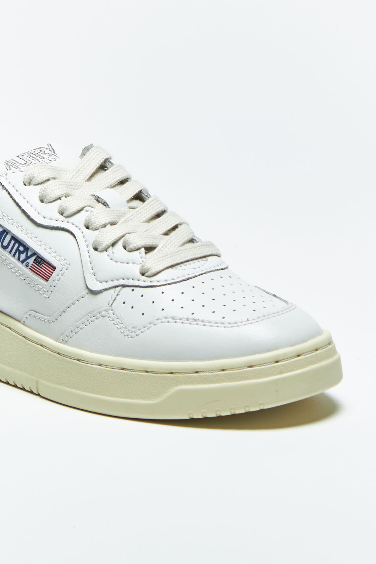 Sneakers MEDALIST LOW AULW-LL15