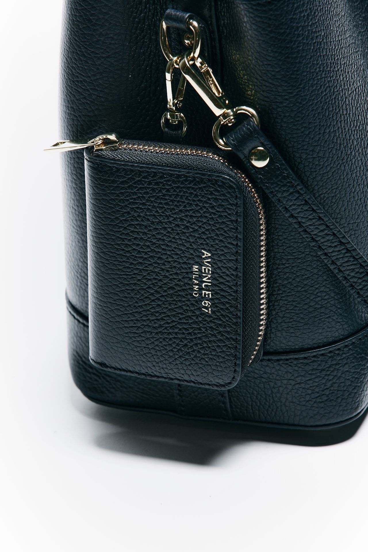 Borsa secchiello FILIPPA in pelle nero