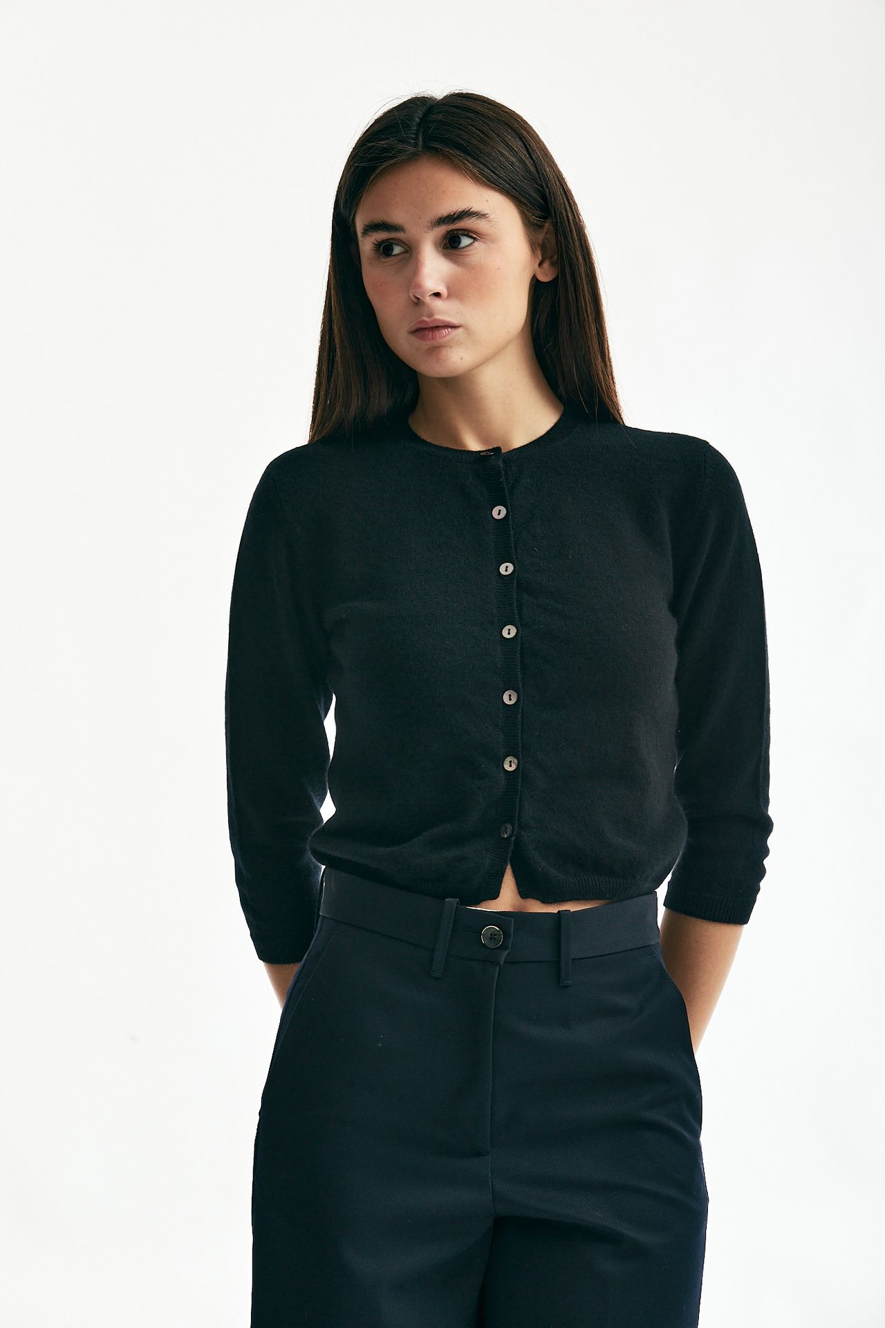 Cardigan crop in cachemire nero