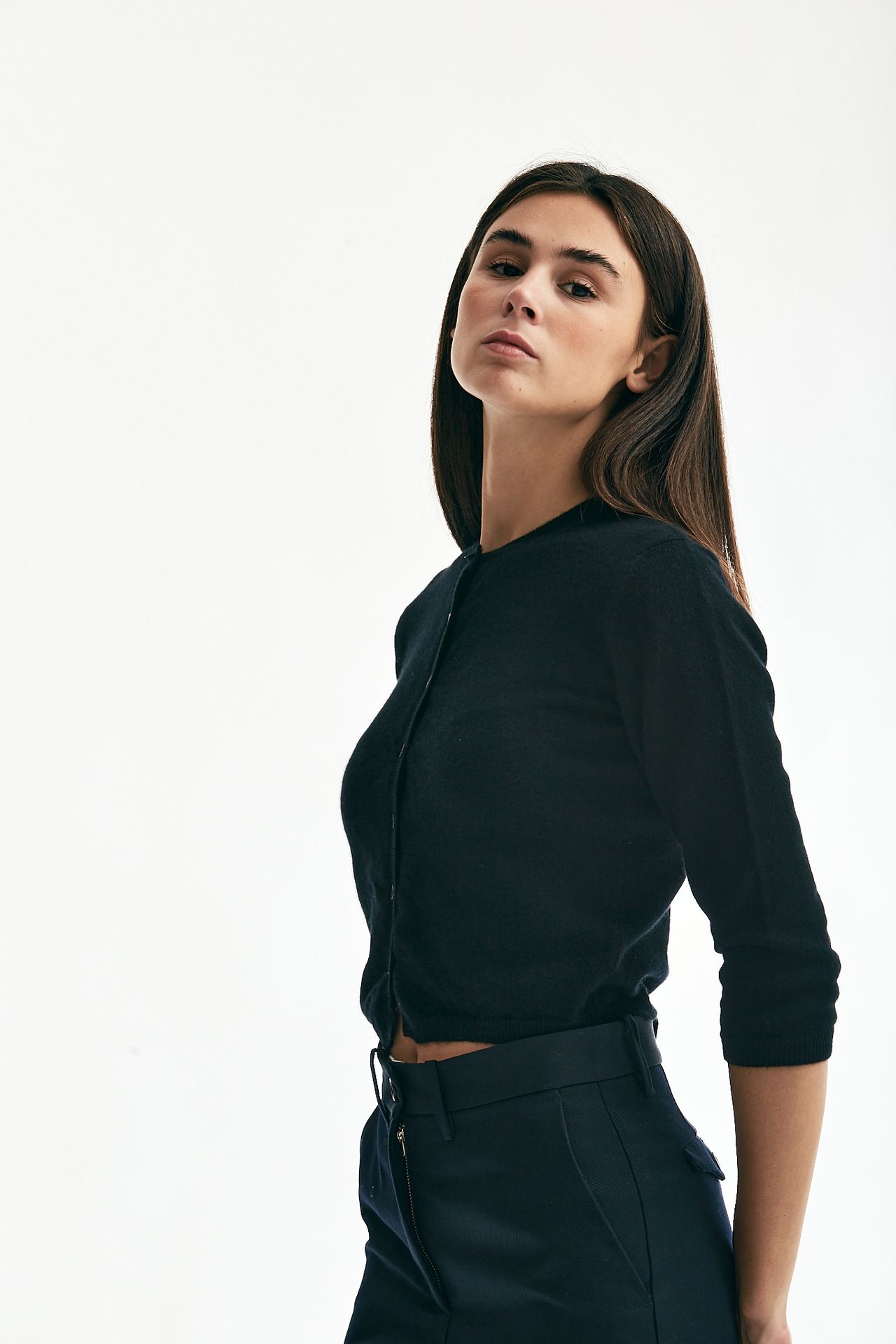 Cardigan crop in cachemire nero