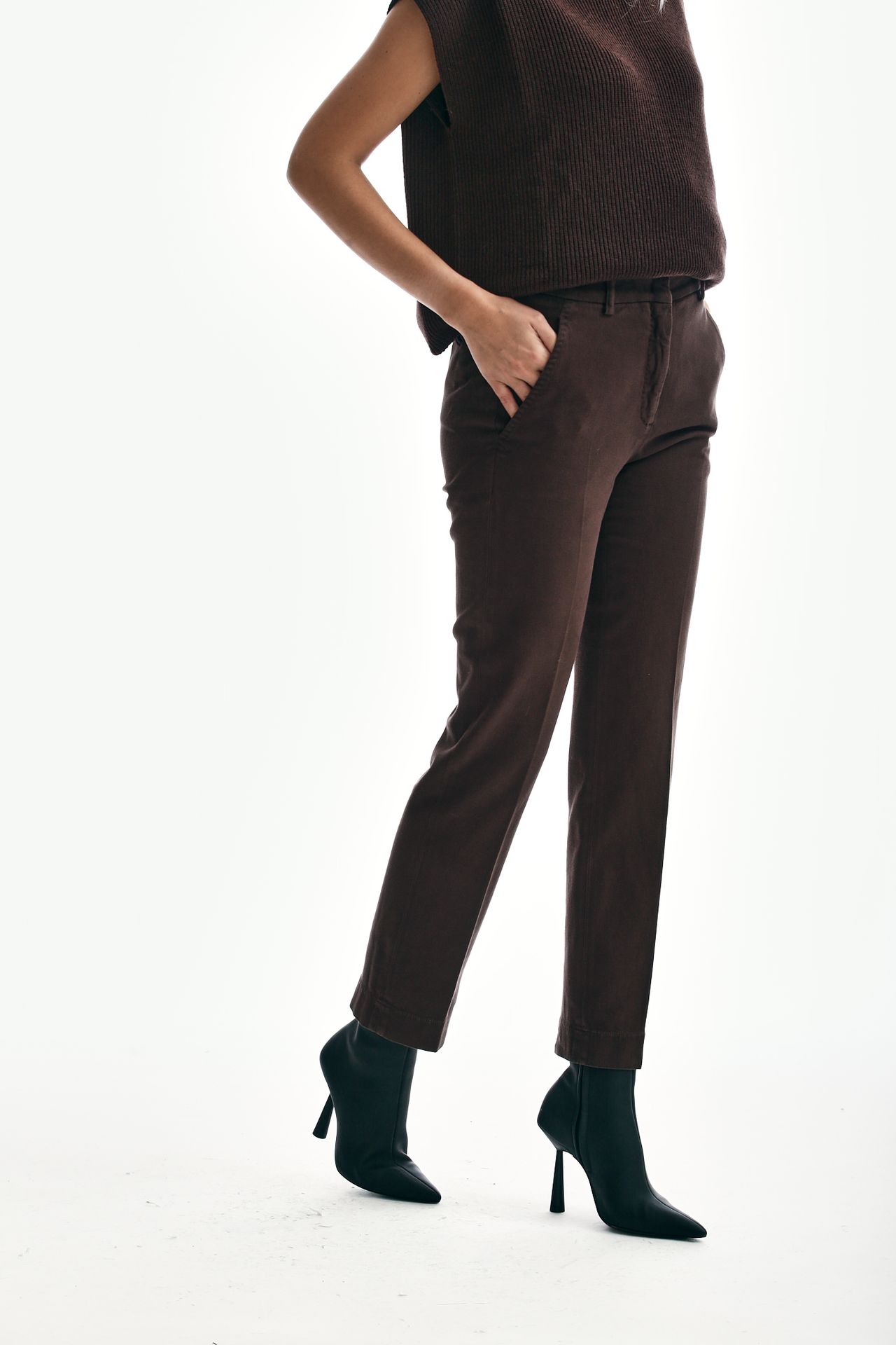 Pantalone slim LEYRE cioccolato