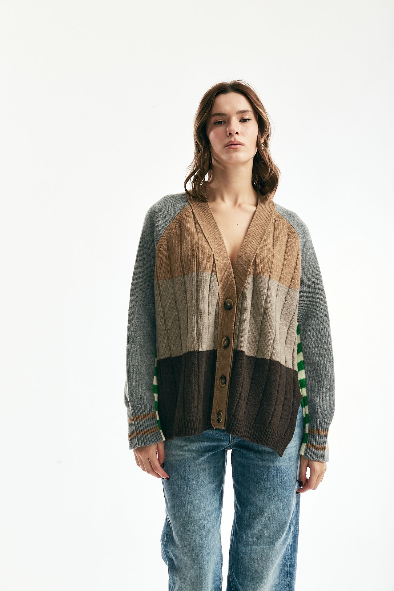 Cardigan over patchwork fantasia verde