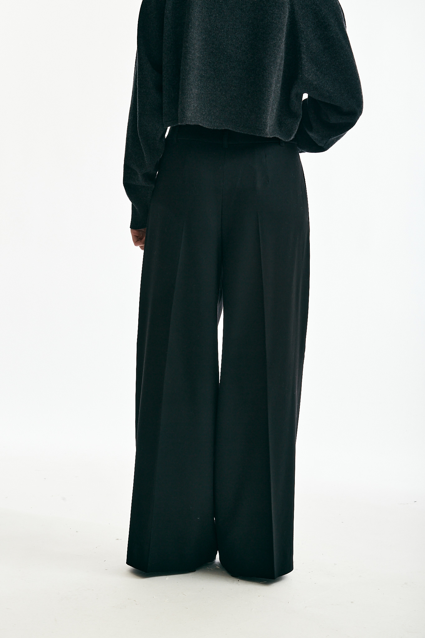 Pantalone in lana CARMEN nero