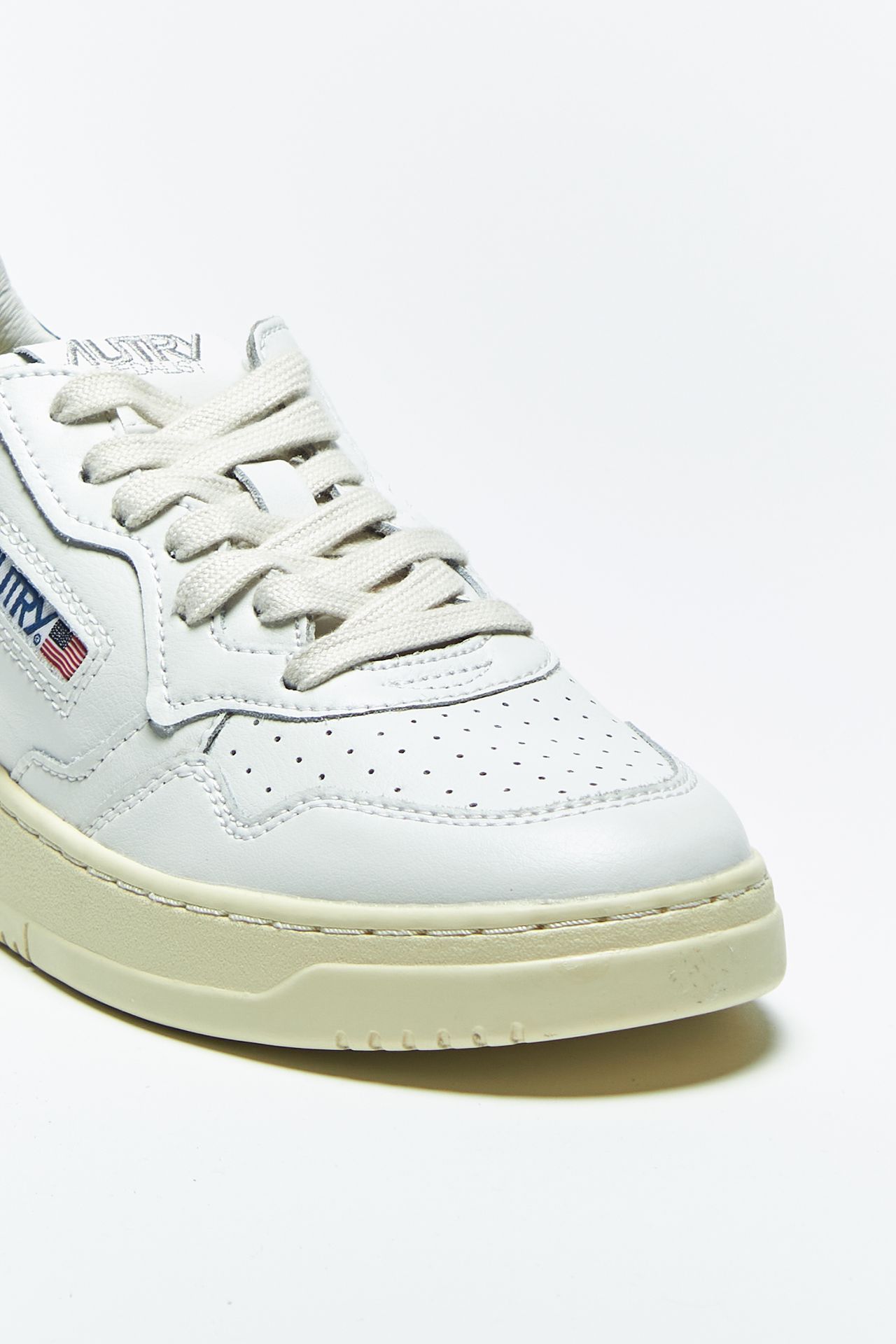 Sneakers MEDALIST LOW-AULM-LL67