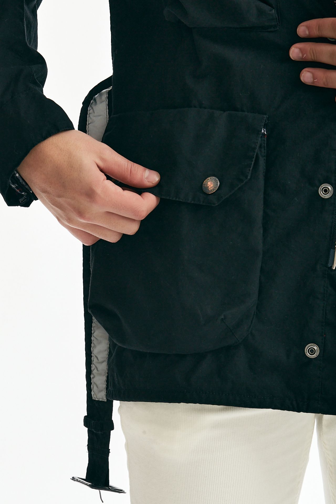 Field jacket BARBOUR INTERNATIONAL in cotone cerato nero