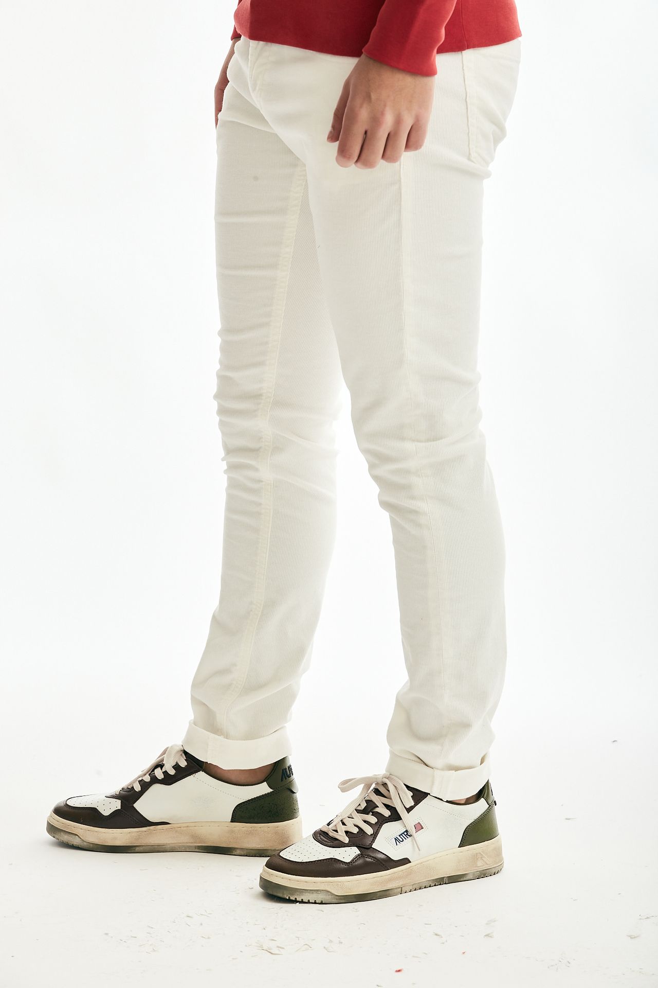 Jeans GEORGE in velluto bianco