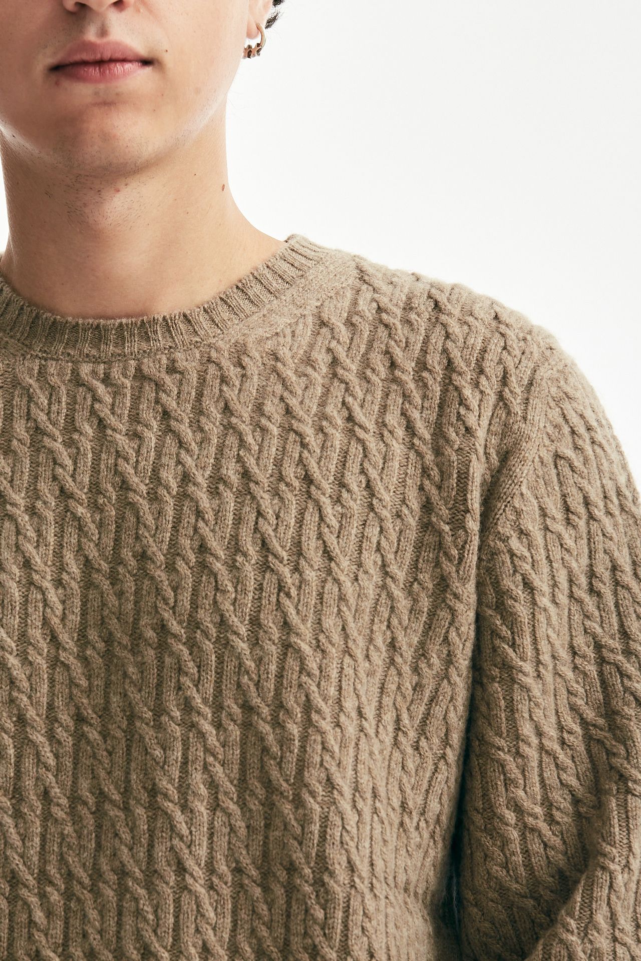 Maglia girocollo in lambswool cammello