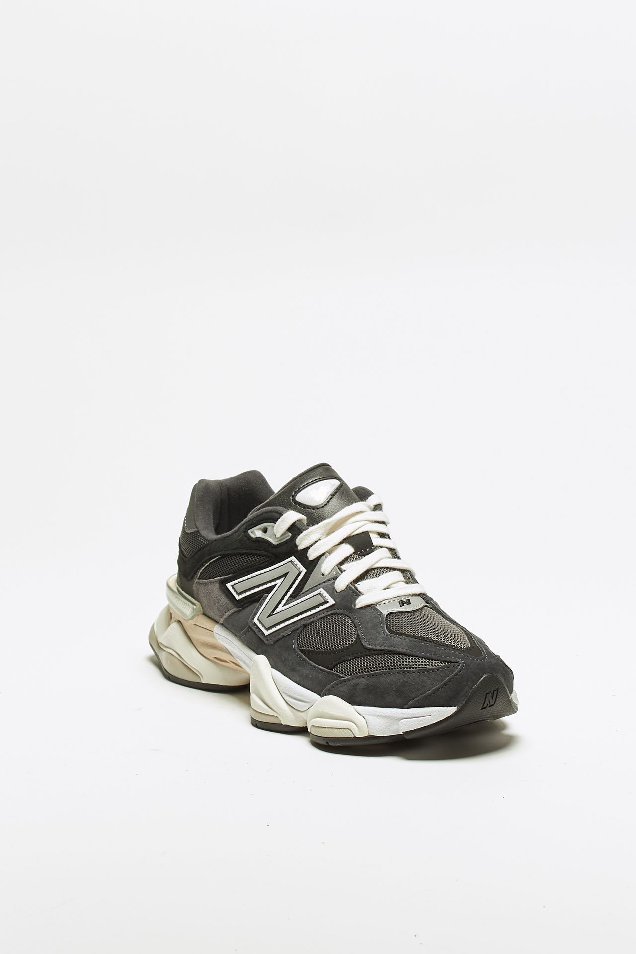 Sneakers U9060 in suede e mesh 