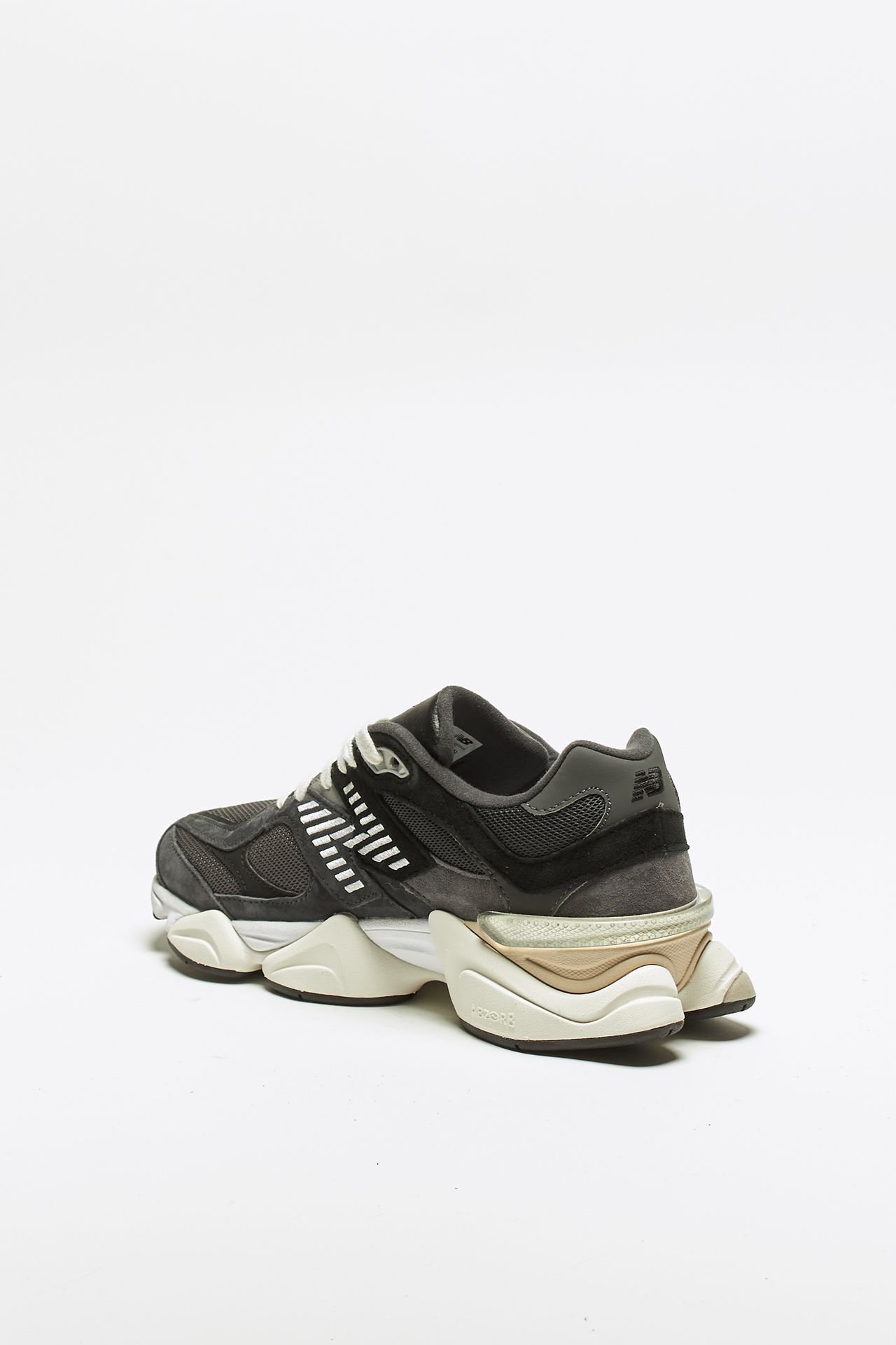 Sneakers U9060 in suede e mesh 