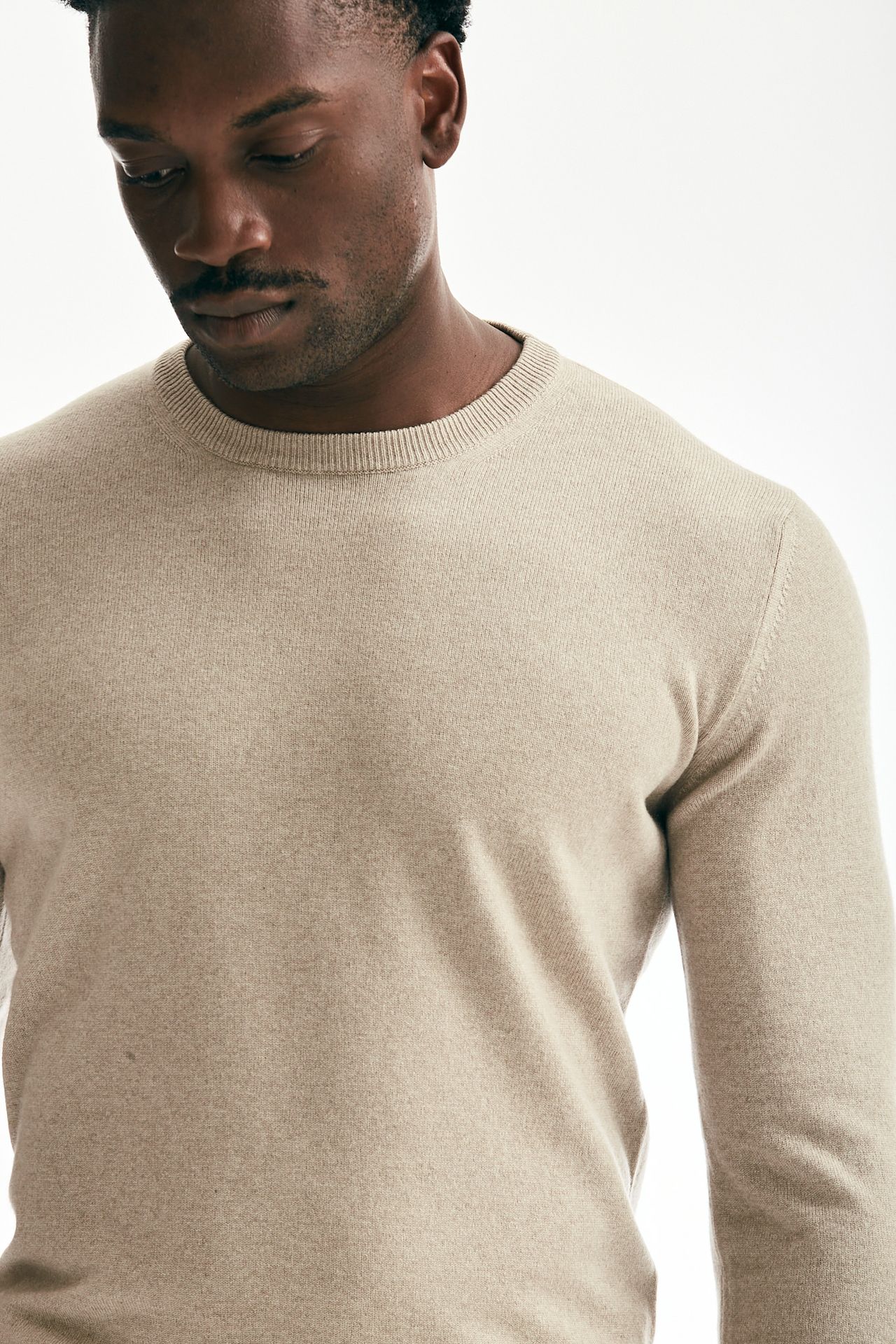 Maglia girocollo in lana e cashmere beige