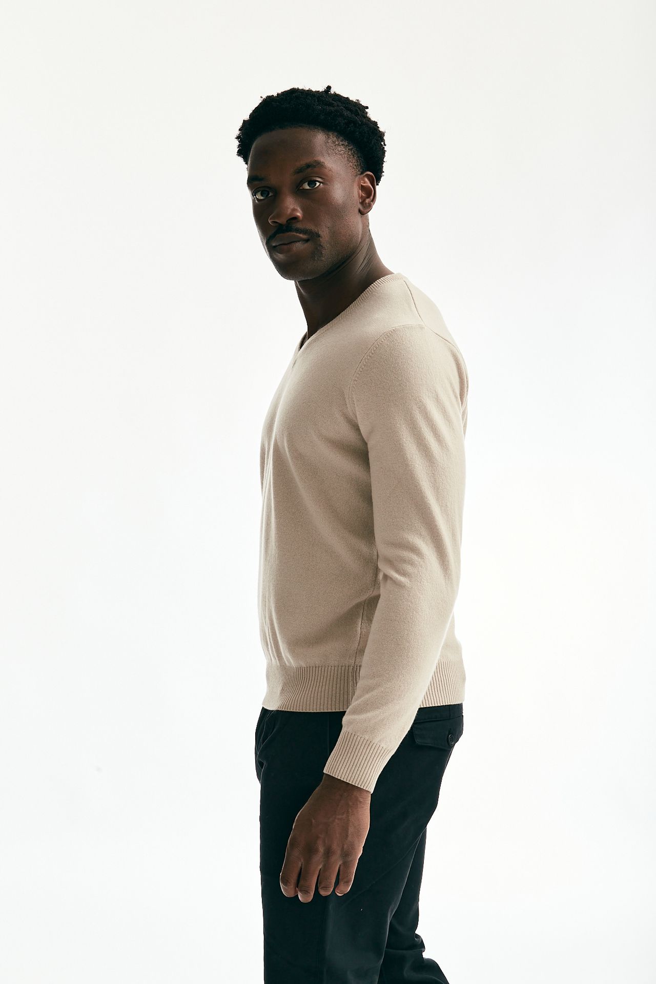 Maglia girocollo in cashmere panna