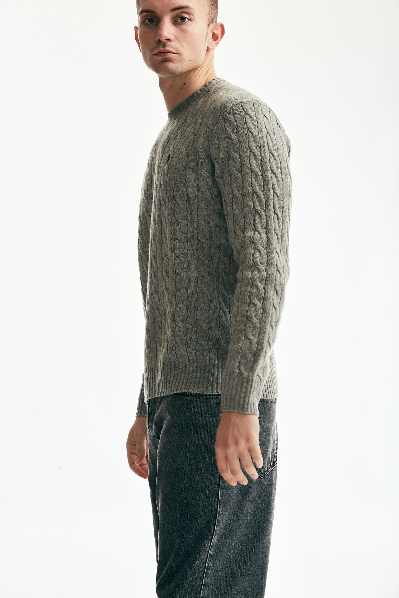 Maglia lana/cashmere a trecce grigio