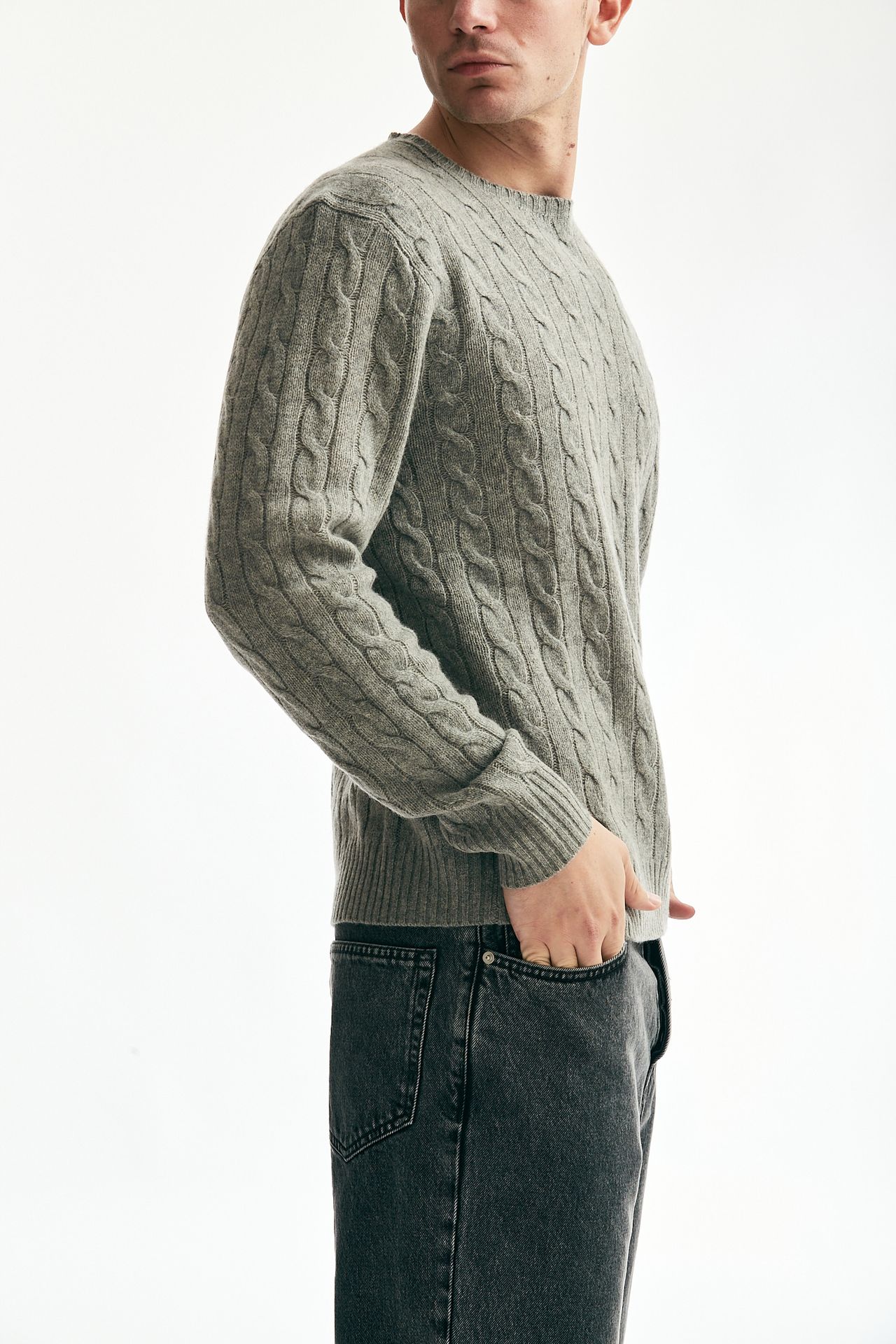 Maglia lana/cashmere a trecce grigio